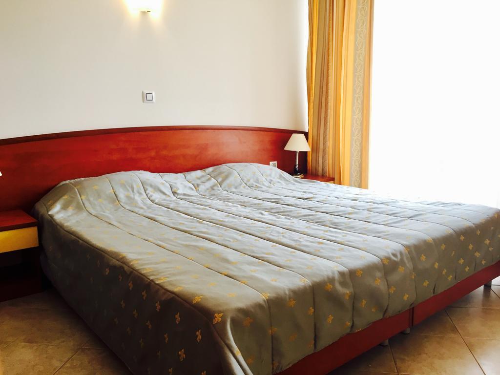 Psb Apartments In Poseidon Hotel Sunny Beach Eksteriør billede